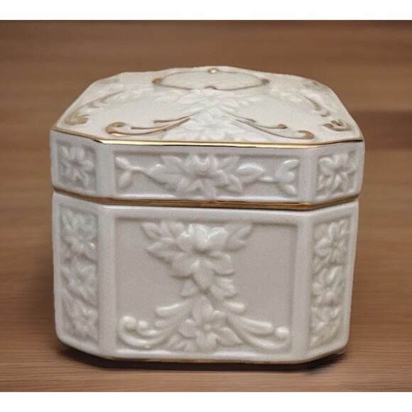 Lenox Rectangular Lidded Trinket Jewelry Box Ivory 24kt Gold Gilt Lined Vtg - Picture 3 of 11